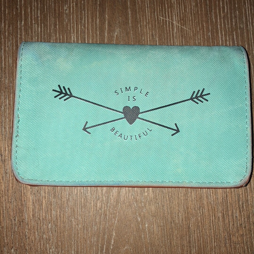 TOMS Wallet